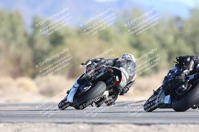 media/Dec-07-2025-CVMA (Sun) [[3e7d2de5dc]]/Race 12- Formula 40 MW and LW/